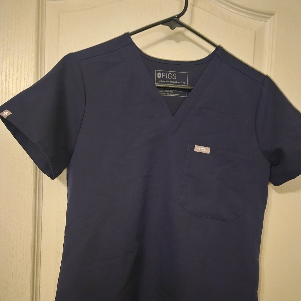 Figs Technical Collection Scrub Top - Picture 2 of 2